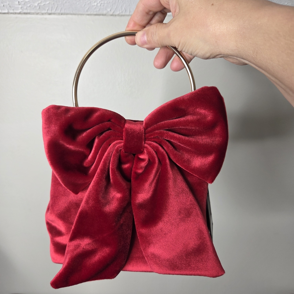 House of Harlow 1960 Red Velvet Bow Ring-Handle Clutch - Picture 1 of 8